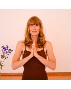 Sensommeryoga p&aring; Moesgaard